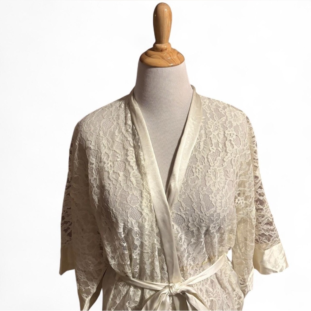 VTG Victoria Secret Gold Label OS Sheer Lace Mini Robe Ivory Satin Floral Kimono - Picture 4 of 6